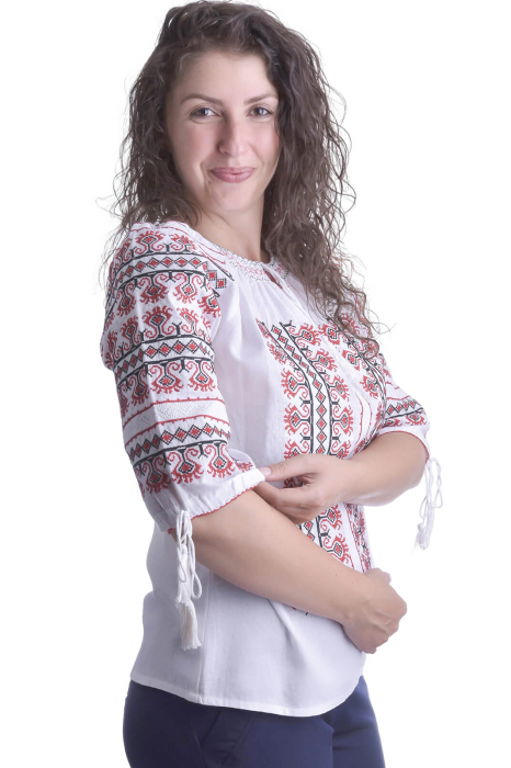 Ie traditionala alba cu motiv geometric rosu Vera 02 [2]