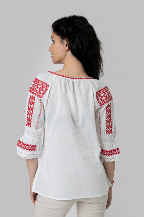 Ie traditionala alba cu motiv geometric rosu Samira 02 [3]