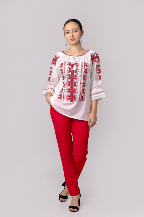 Ie traditionala alba cu motiv geometric rosu Despina 02 [4]