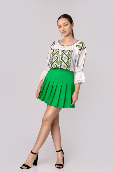 Ie traditionala alba cu motiv geometric verde Malvina 01 [4]