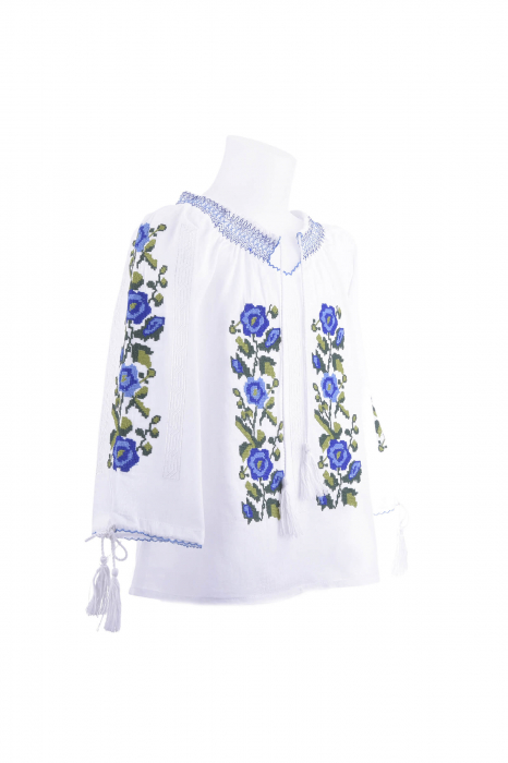 Ie traditionala alba pentru fetite cu motiv floral albastru Marina [2]