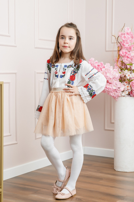 Ie traditionala alba pentru fetite cu motiv floral multicolor Clarisa [4]