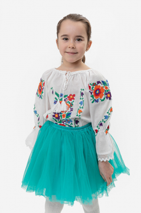 Ie traditionala alba pentru fetite cu motiv floral multicolor Edith [5]