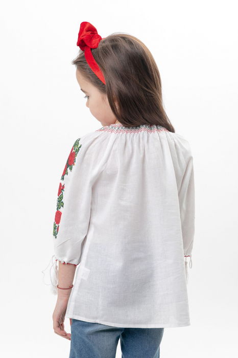 Ie traditionala alba pentru fetite cu motiv floral rosu Isabela [3]