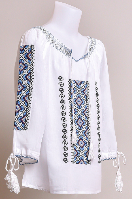 Ie traditionala alba pentru fetite cu motiv geometric albastru Alice [3]