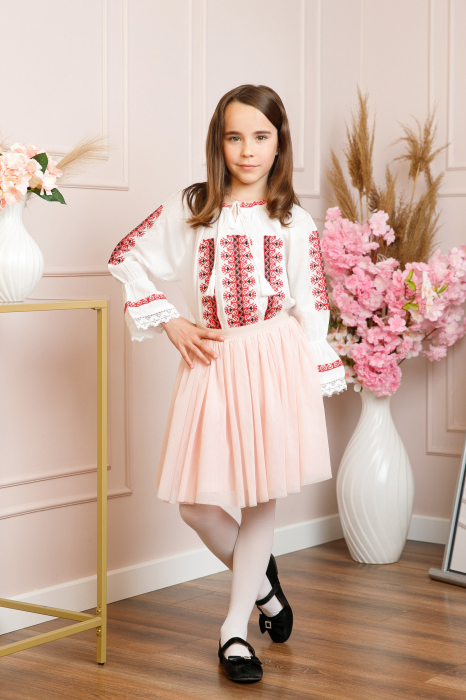 Ie traditionala alba pentru fetite cu motiv geometric rosu Dalia 02 [4]