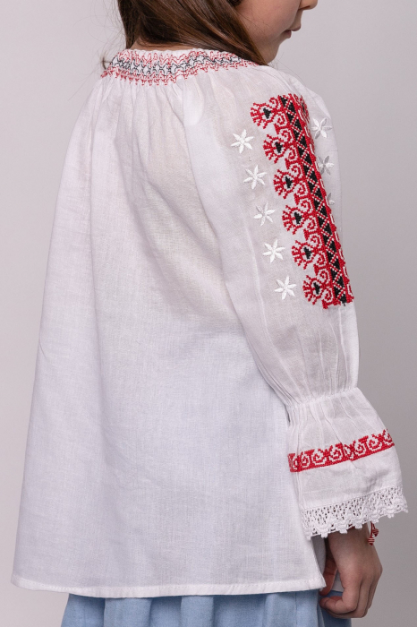 Ie traditionala alba pentru fetite cu motiv geometric rosu Dalia 01 [4]