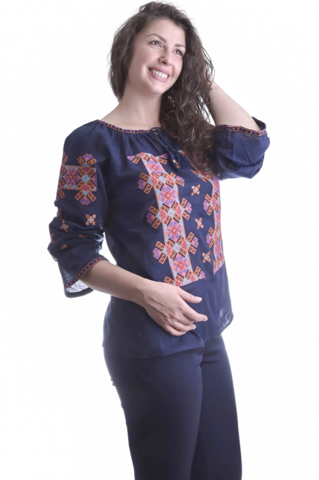 Ie traditionala albastra cu motiv geometric multicolor Larisa 02 [4]