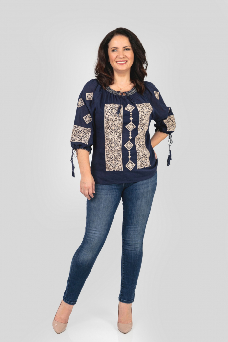 Ie traditionala bleumarin cu motiv geometric crem Tamara 02 [4]