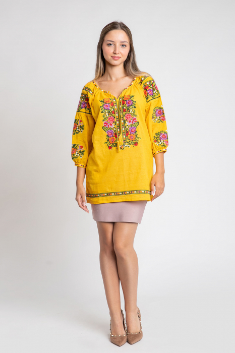 Ie traditionala galbena cu motiv floral multicolor Sorina [3]
