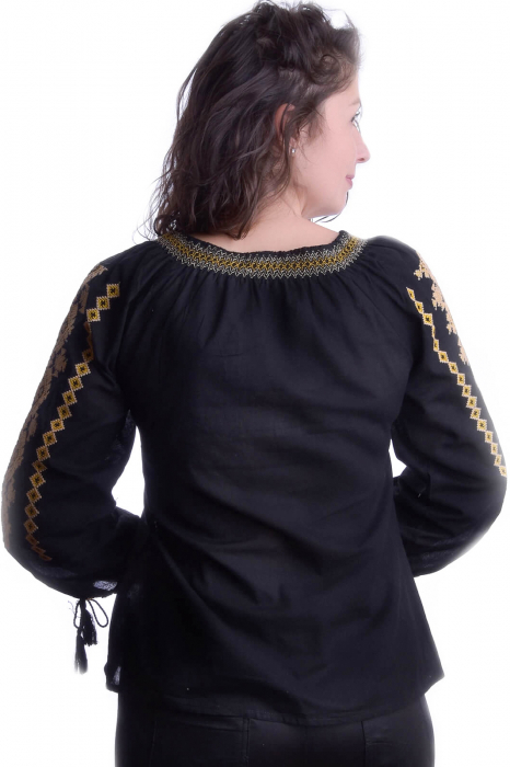 Ie traditionala neagra cu motiv geometric auriu Greta 01 [3]