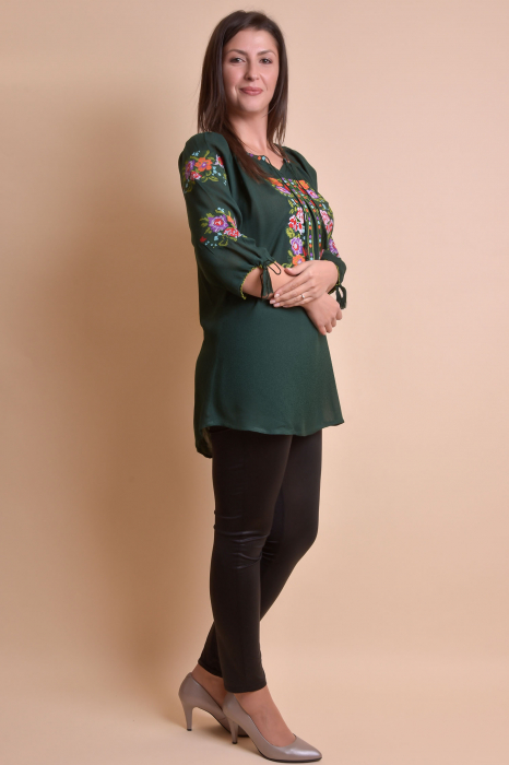 Bluza verde cu motiv multicolor Ela 01 [8]