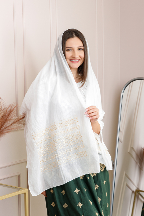 Marama traditionala alba cu broderie florala aurie Eliza [4]