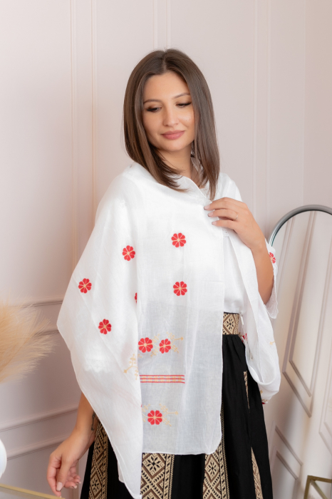 Marama traditionala alba cu broderie florala rosie Amina 02
