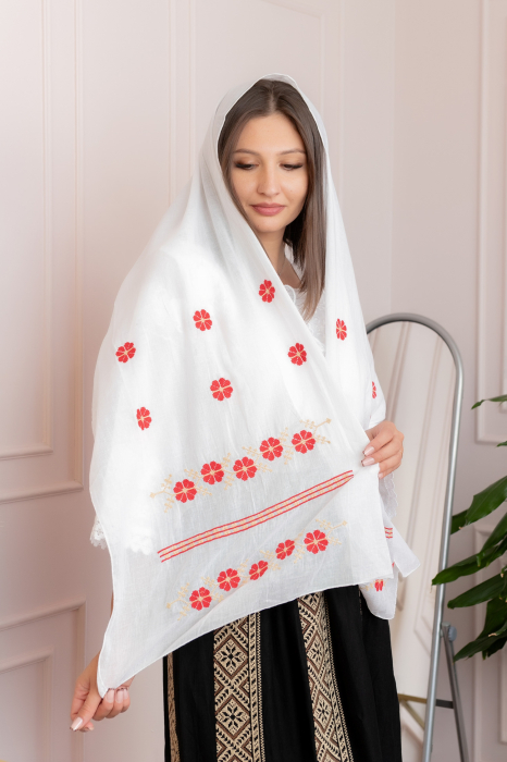 Marama traditionala alba cu broderie florala rosie Amina 02 [3]