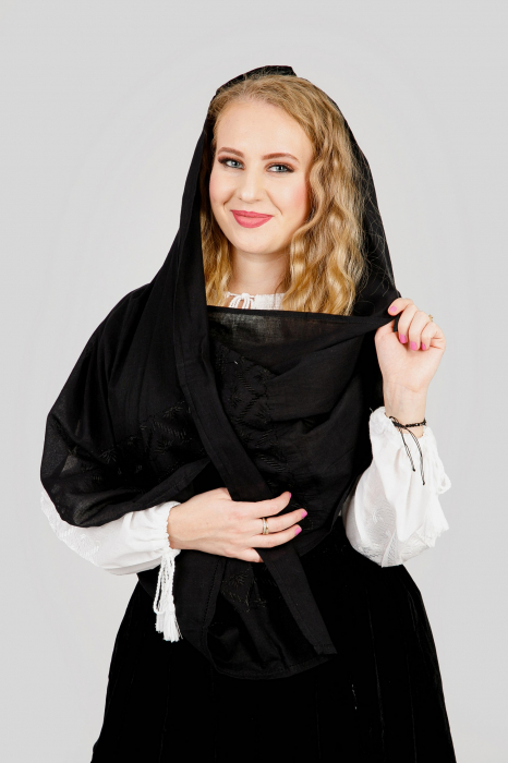 Marama traditionala neagra cu broderie geometrica neagra Otilia 01 [4]