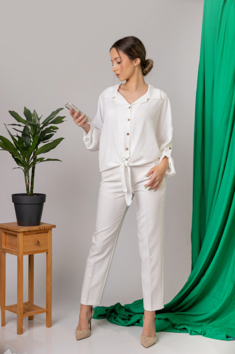 Pantaloni albi cu talie inalta si cusaturi decorative [5]