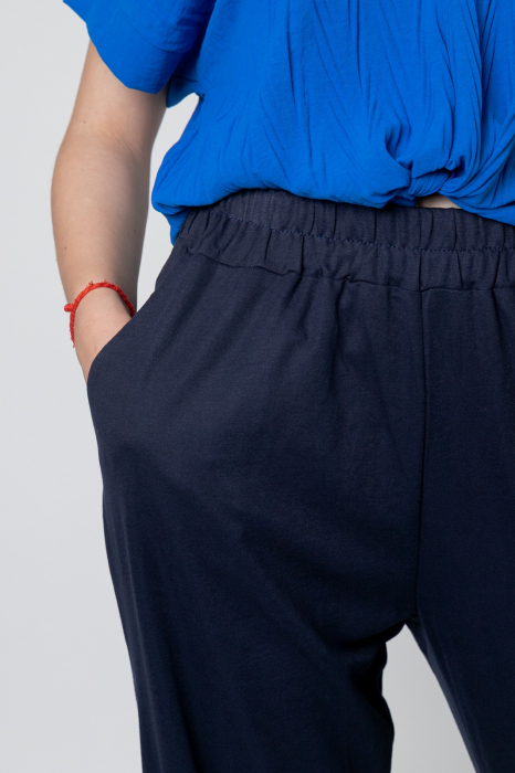 Pantaloni bleumarin casual cu buzunare [4]