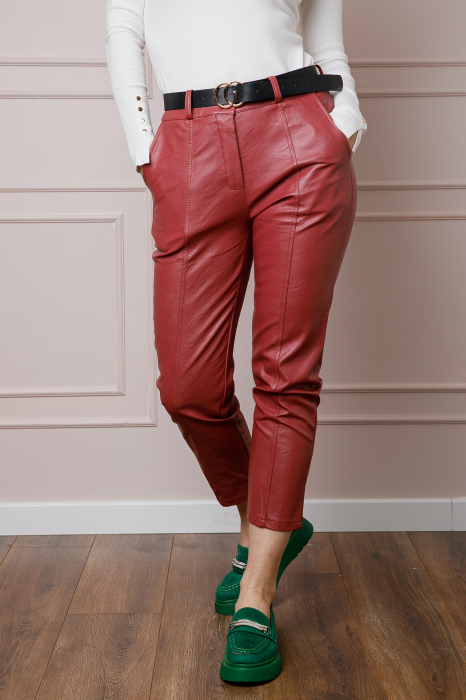 Pantaloni roz inchis din piele ecologica cu buzunare functionale [2]