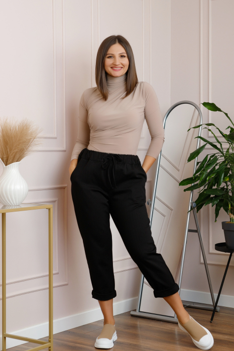 Pantaloni casual Kayla cu buzunare laterale si snur reglabil - Negru