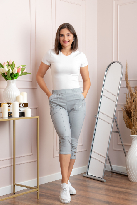 Pantaloni dama 3/4 Jenny gri cu talie elastica si fermoare decorative [4]