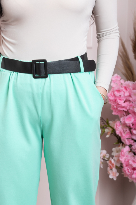 Pantaloni Jessie verde mint cu croi lejer si talie elastica [2]