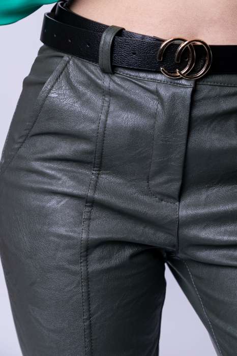 Pantaloni kaki din piele ecologica cu buzunare functionale [2]
