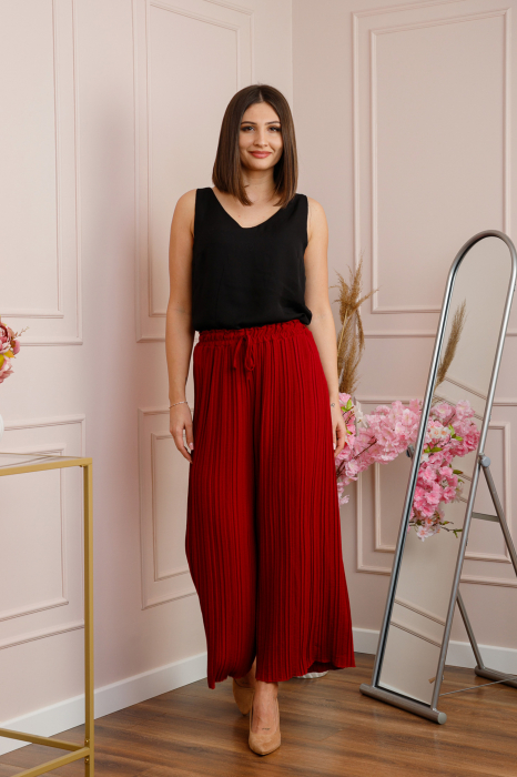 Pantaloni plisati grena cu elastic in talie [3]