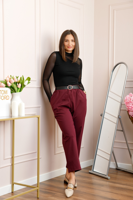 Pantaloni plus size grena cu talie elastica si curea reglabila Lillian [4]