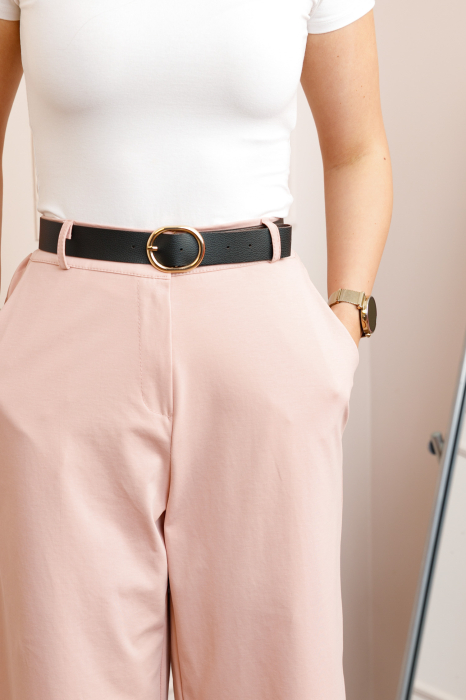 Pantaloni roz pastel evazati cu talie elastica la spate si curea reglabila Molly [2]