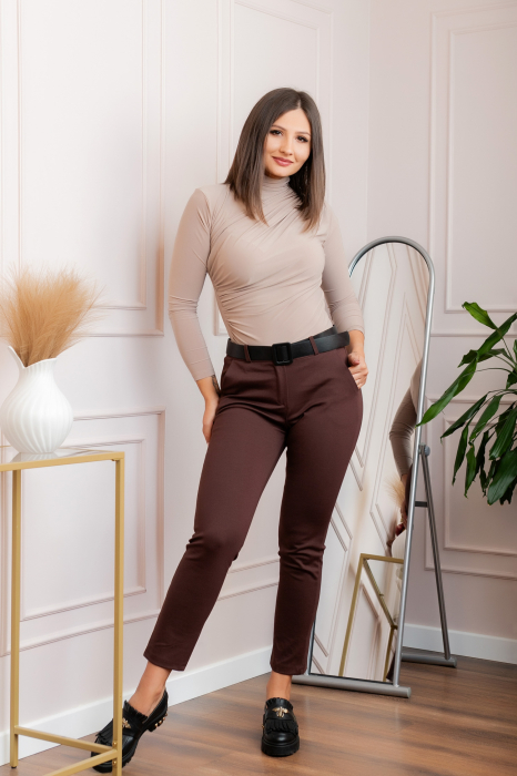 Pantaloni slim maro cu talie inalta si curea lata [3]