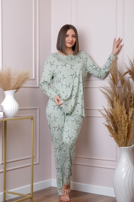 Pijama dama Lisa plus size din bumbac verde pastel cu imprimeu floral