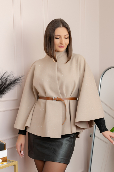 Poncho elegant crem din stofa cu strasuri [2]