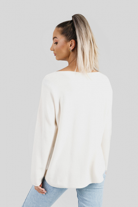 Pulover casual alb cu maneci liliac [3]