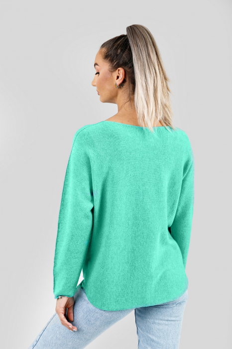 Pulover casual turcoaz deschis cu maneci liliac [3]