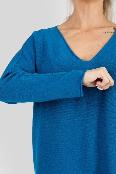 Pulover casual turcoaz inchis cu maneci liliac [2]