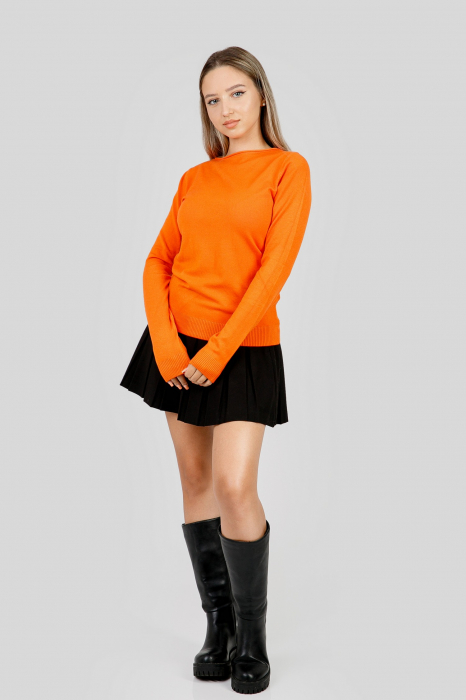 Pulover clasic orange cu decolteu barcuta [4]