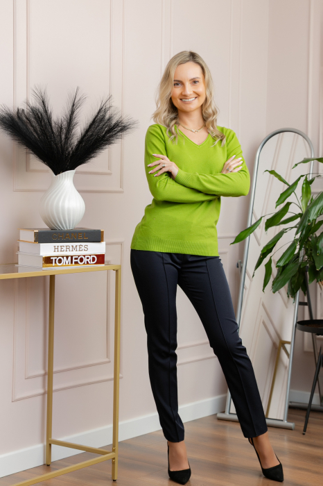 Pulover Gabriella din tricot subtire cu decolteu in V - Verde praz [4]