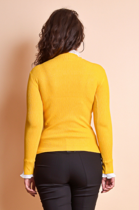 Pulover galben cu guler si maneci creponate [5]