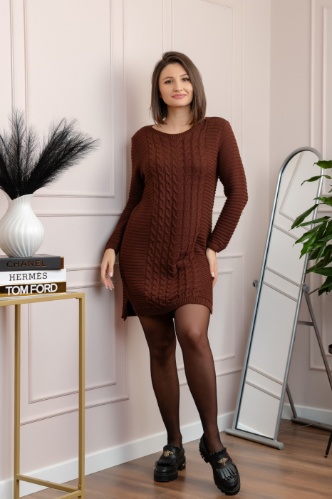 Pulover lung maro cu model impletit [4]