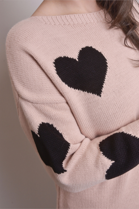 Pulover lung roz pudrat cu inimioare negre [2]