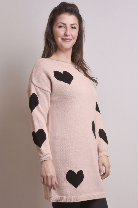 Pulover lung roz pudrat cu inimioare negre [3]