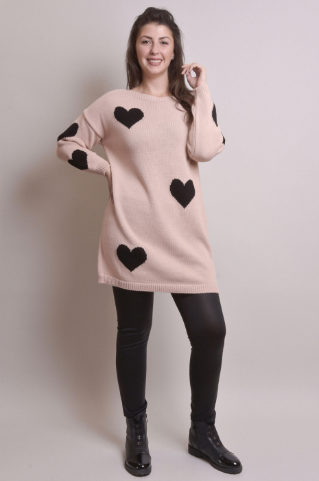 Pulover lung roz pudrat cu inimioare negre [6]