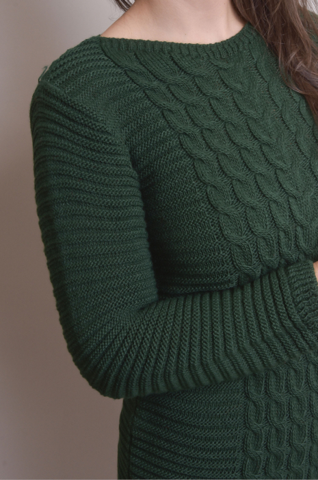 Pulover lung verde cu model impletit [2]