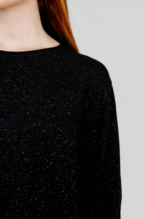 Pulover negru cu fir stralucitor [2]