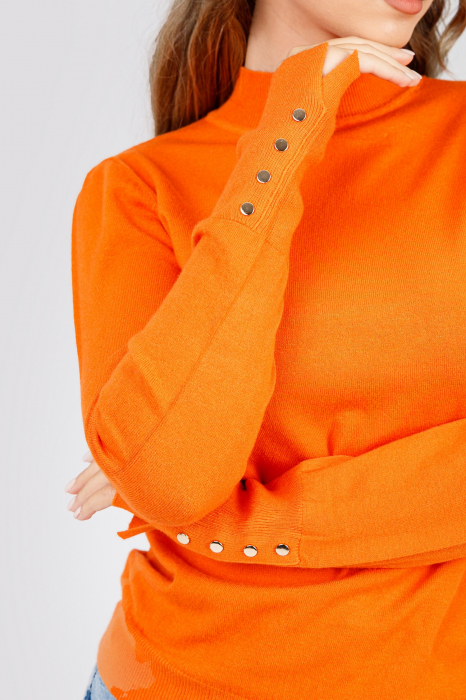 Pulover orange cu nasturi decorativi [2]