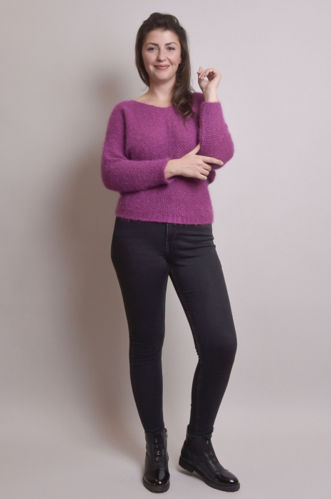 Pulover pufos fuchsia cu maneci largi [5]