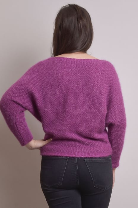 Pulover pufos fuchsia cu maneci largi [4]