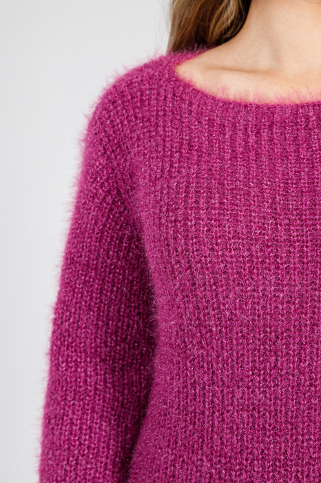 Pulover pufos fuchsia tip rochie cu decolteu barcuta [2]