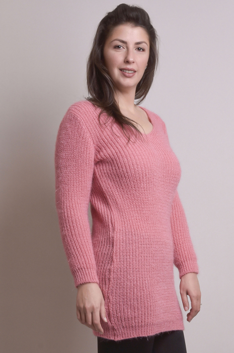 Pulover pufos roz tip rochie [3]